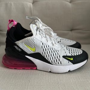 Nike 270 tennis shoes